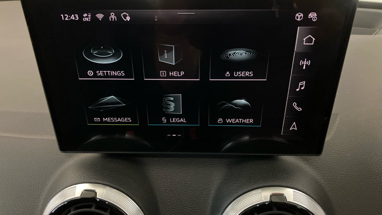 Audi Q2 35 TFSI Black Edition 5dr S Tronic Petrol Estate